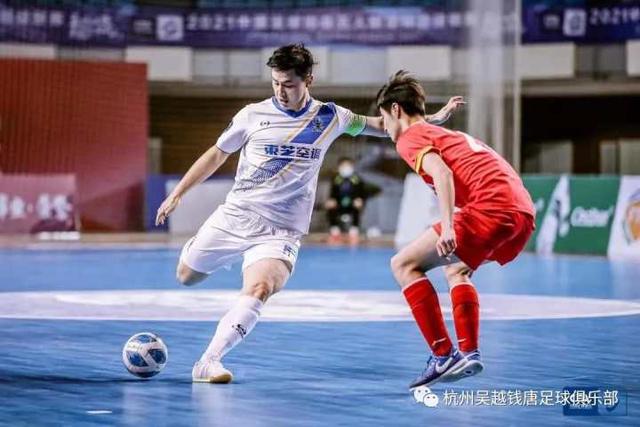 媒体人：杨瀚森还不是一个合格的NBA轮换球员 夏天要继续提升自己